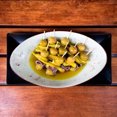 La Mar Salada - Gildas artesanales del Cantábrico en aceite de girasol, pack de 4 tarrinas de 240g